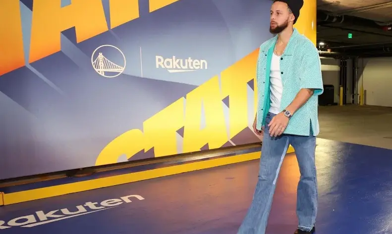 Steph Curry's $400 Fashion Statement